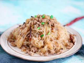 18、蚂蚁上树,完成。