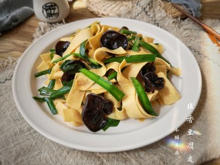 11、韭香豆腐皮,成品。