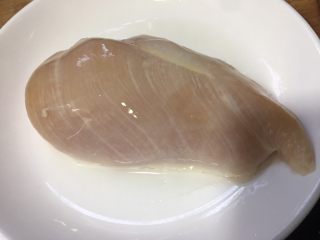 1、孜然鸡胸肉,鸡胸肉一块