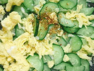 12、青瓜炒鸡蛋,放花椒粉