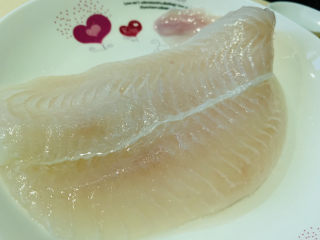 2、水煮龙利鱼,解冻