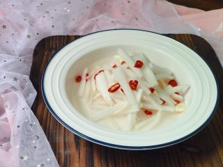 12、爽口腌萝卜,酸辣开胃的萝卜条就做好啦