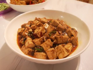 13、麻婆豆腐,美味的麻婆豆腐出锅。
