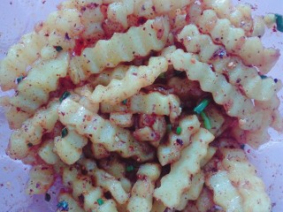 15、凉拌狼牙土豆,开吃,老公说才炸一个土豆都不够吃????。