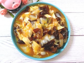 18、耗油木耳炒白菜,汤汁浓郁，鲜香美味