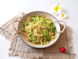 11、大白菜炖粉条,很鲜很好吃。