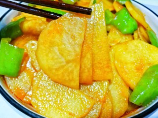 13、好吃到哭的茄汁土豆片,超级可口。