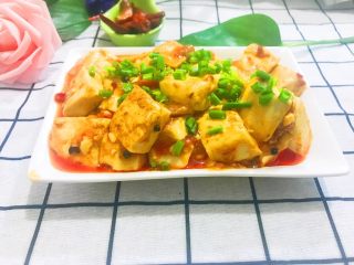 15、家常版麻婆豆腐,装盘撒入葱花