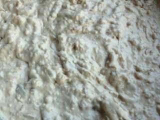 7、四川滑肉,开水不要来多，红薯粉不能调的太稀