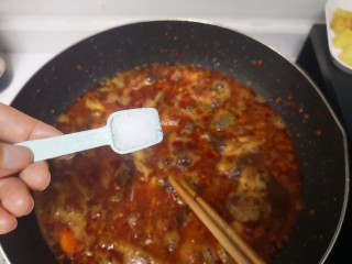 19、魔芋烧鸭,盐适量（依个人口味，但别太多，否则后面收汁偏咸）