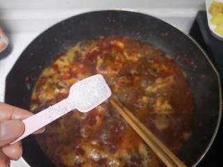 20、魔芋烧鸭,白糖调味勺2勺继续煮15分钟