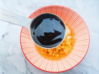 5、凉拌木耳西兰花,1勺蚝油，