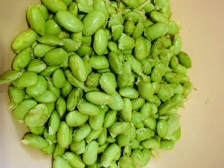 2、毛豆炒香干,买来毛豆