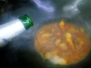 9、湘味红烧鱼块,不加水，直接用啤酒烧。这样烧出来的鱼块特别鲜香。