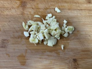 9、青椒土豆丝,切成末