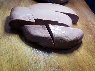 7、香辣鸭血,鸭血切块