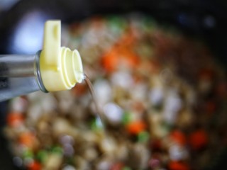 10、下饭神器小炒藕丁,1勺醋。