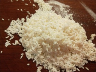 5、广州肠粉,用手指捻一下成末最好。