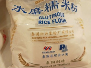 10、广州肠粉,澄粉,生粉。