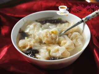 12、玉米虾仁馄饨,可以开吃了。