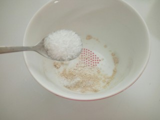 15、鱼香肉丝,红薯粉，味精。