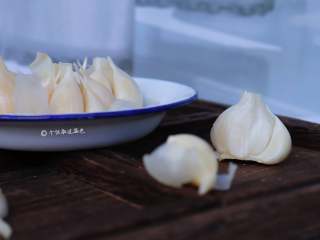 6、自制糖蒜,这样一星期你就可以吃到脆、嫩、爽的糖蒜了！