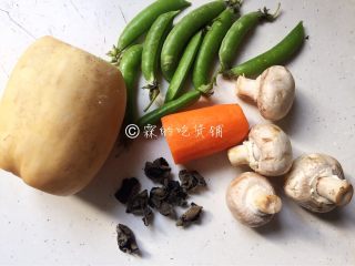 1、荷塘月色—时蔬小炒,食材。