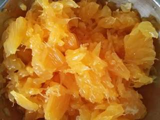 2、碧玉香橙饼,高山橙剥成果粒