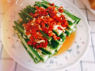 14、蒜香剁椒黄秋葵-下饭菜,成品图。