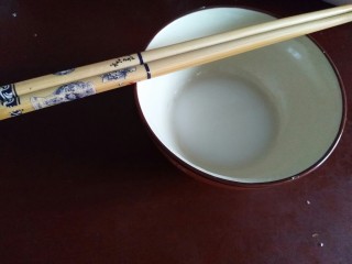 7、麻辣豆腐,加入水淀粉。