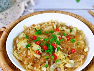 15、卷心菜炒粉丝,巨好吃，一定多备米饭呦～因为太下饭了！