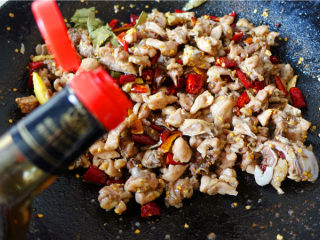 10、冷吃兔,加少许酱油。