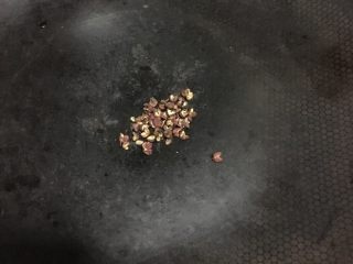 6、椒麻鸡,小火炒一下