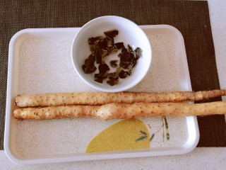 1、清炒山药木耳,山药和木耳