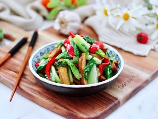 16、小白菜素炒香干,成品一