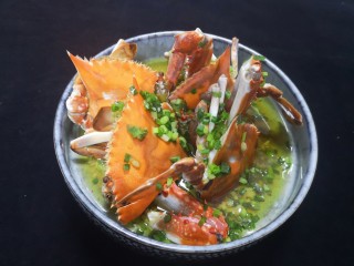 24、葱油蒸蟹,成品