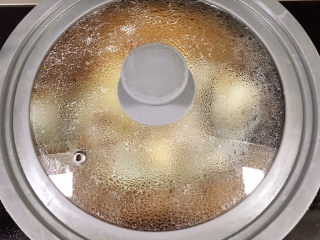 10、红烧王特鲳鱼,盖上锅盖