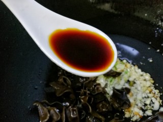 12、三鲜豆腐,一勺生抽，