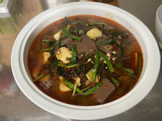 28、香辣鸭血,装盘享用吧