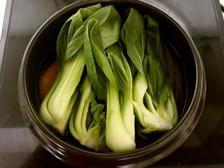 20、冬日暖心菜  荷塘月色,放入油菜