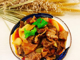 20、牛腩萝卜汤,入口软烂，好吃到舔盘。