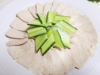 7、地方菜-蒜泥白肉,摆盘。