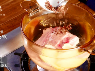 3、四川烧白，宴席压轴菜的家常做法,适量花椒