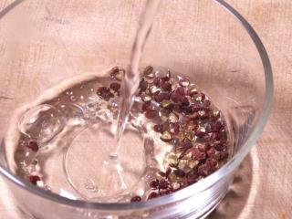 3、【椒麻鸡杂】—川菜独特味型的典范,花椒温水浸泡二十分钟后沥水