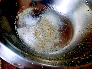 11、萝卜干炒肉,腌肉调料有糖，胡椒粉，料酒