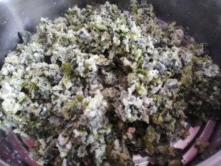 9、蒸菠菜,蒸制过程可以中途翻一次