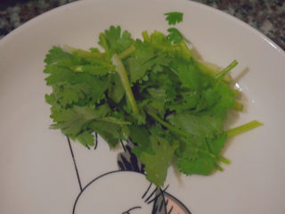 5、香辣梭子蟹,准备好香菜