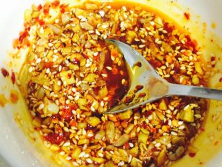 9、好好ci牌 凉拌鸡,然后，它就变成这样啦。