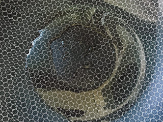 5、手撕包菜,锅烧热后放油