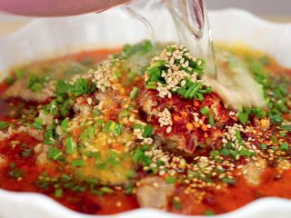 27、开胃菜*薄荷水煮牛肉,淋上热油